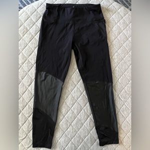 SWEATY BETTY Small Black 7/8 Power Moto Leggings Originally $100 Excellent Cond